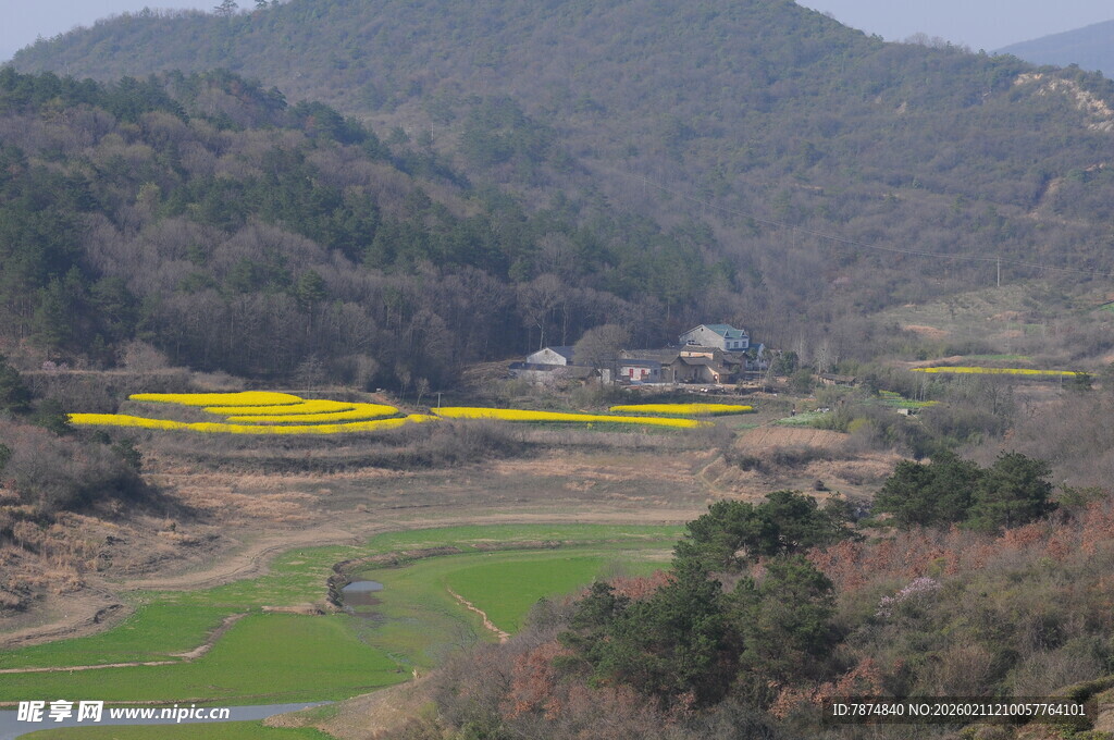山间田园春色美景