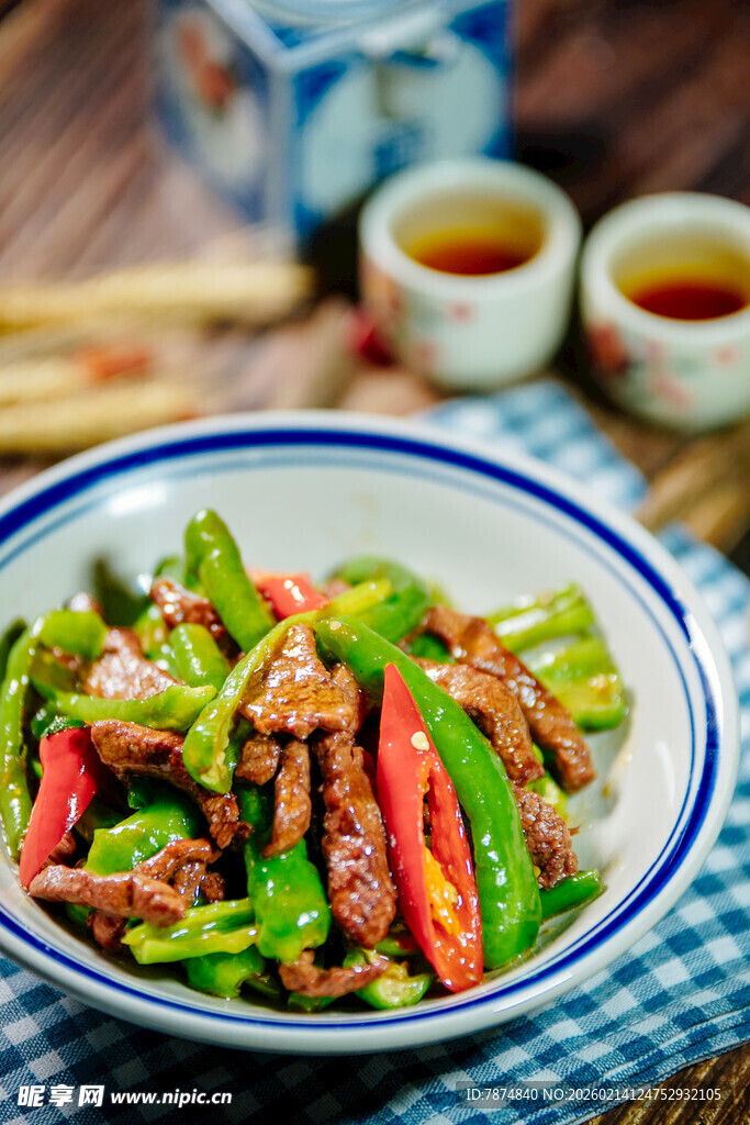 青椒炒肉 美味家常菜