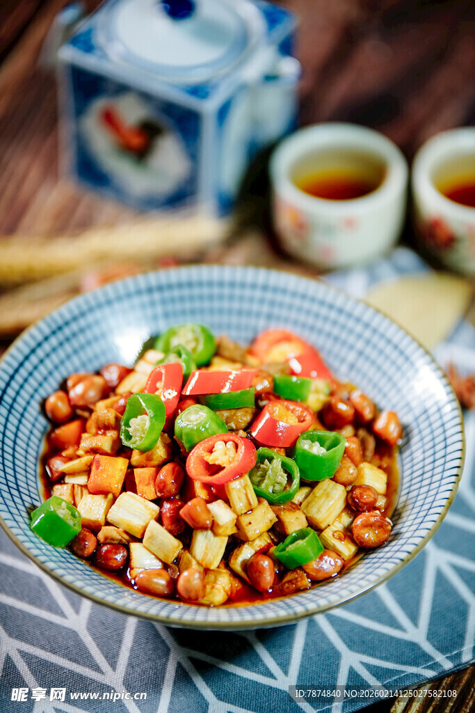 美味宫保鸡丁 色泽诱人