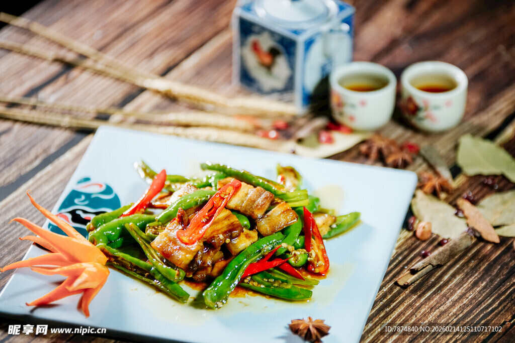 美味青椒炒虾仁