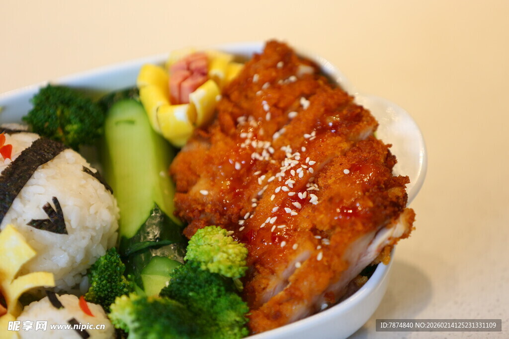 美味日式照烧鱼饭套餐