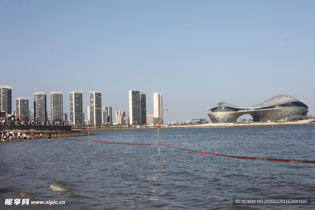 海滨城市现代建筑景观