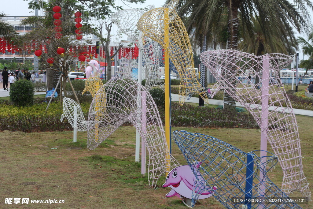 户外彩色绳网游乐设施