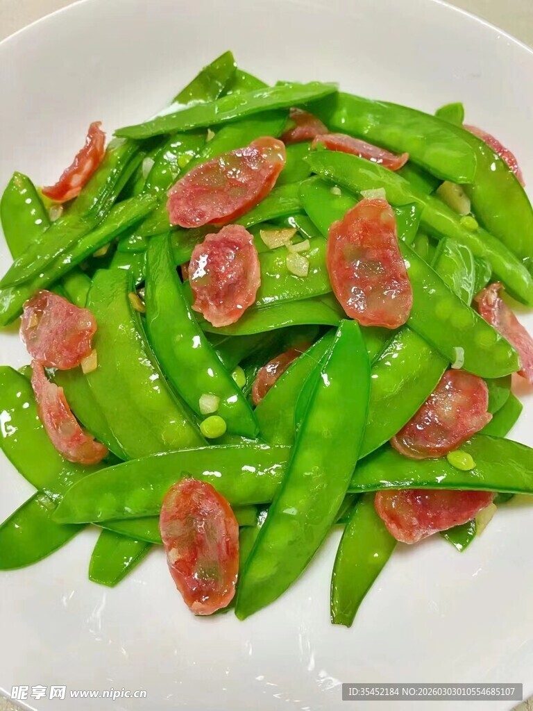 腊肠炒荷兰豆