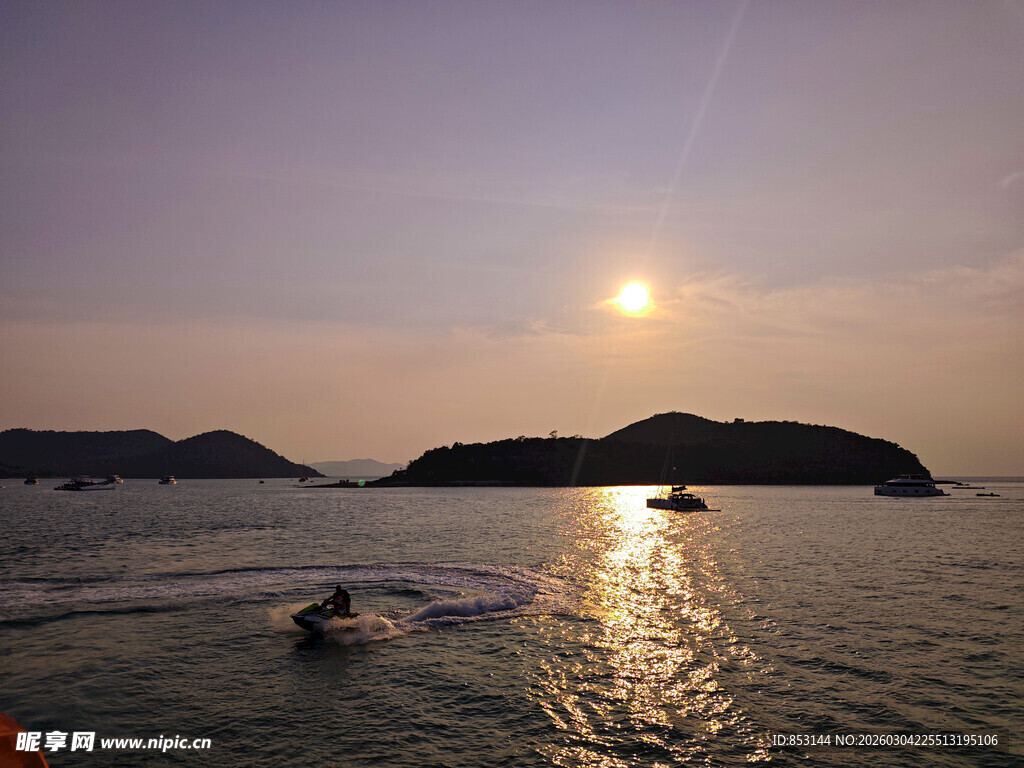 海上运动摩托艇