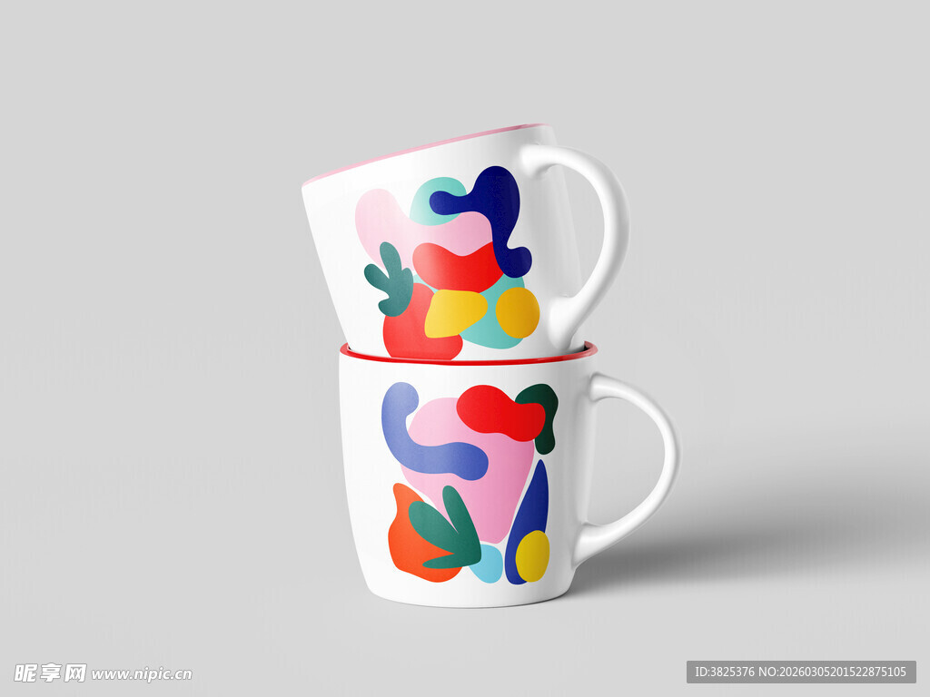 彩色图案堆叠陶瓷杯展示