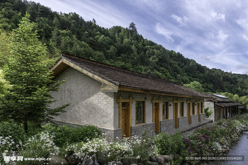 山间小屋 自然环绕的静谧处