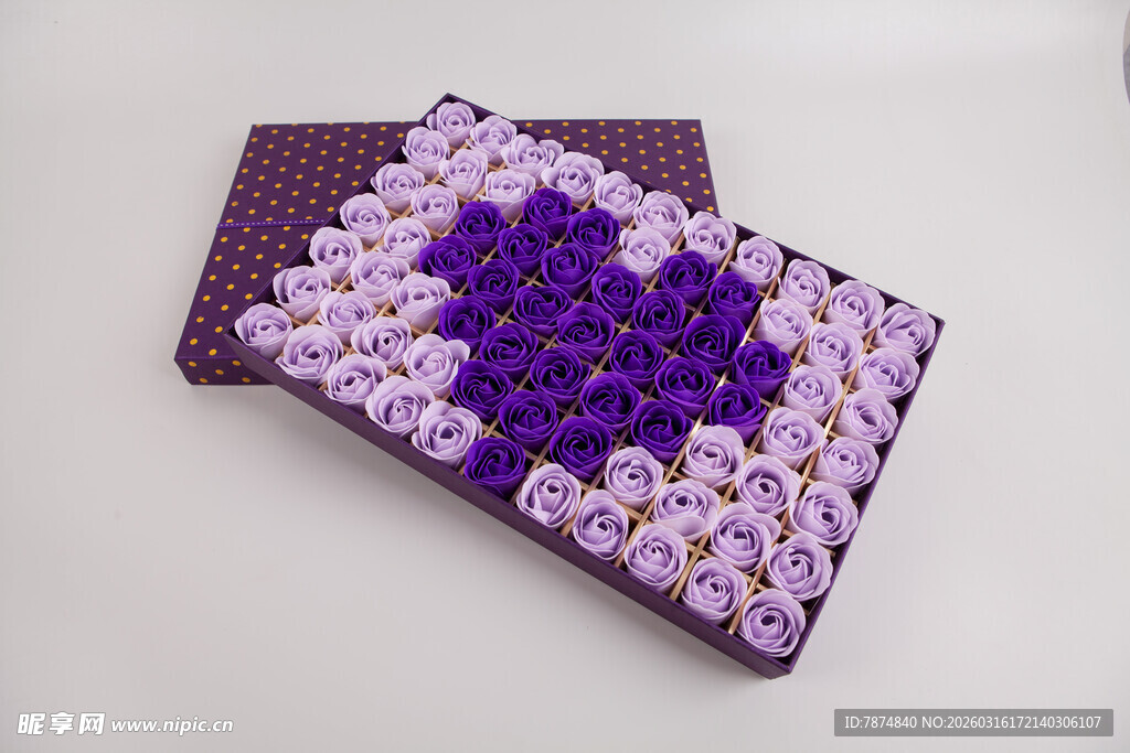 工艺品紫色串珠花朵手工钱包