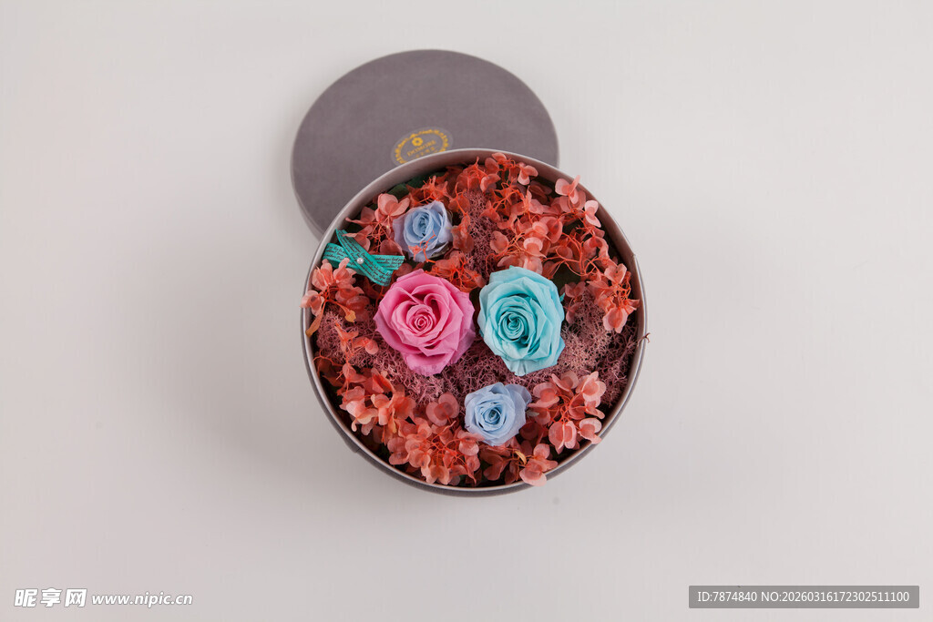 工艺品多彩花朵装饰圆形物件