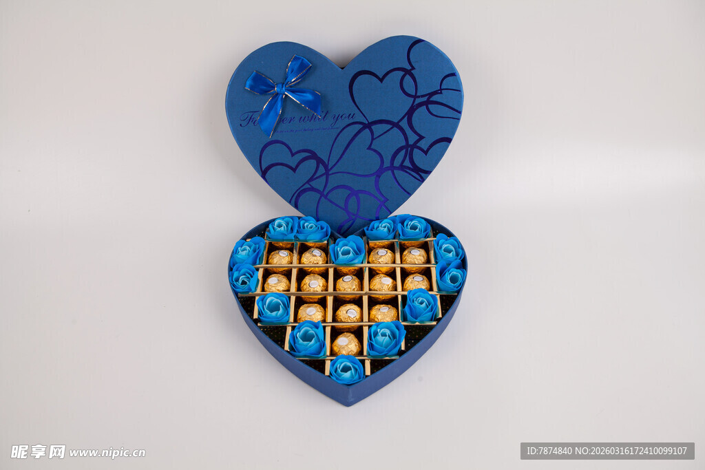 工艺品心形药盒 多彩药品收纳