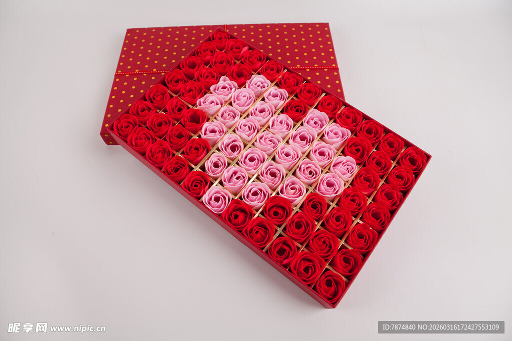 工艺品红色爱心针织织物