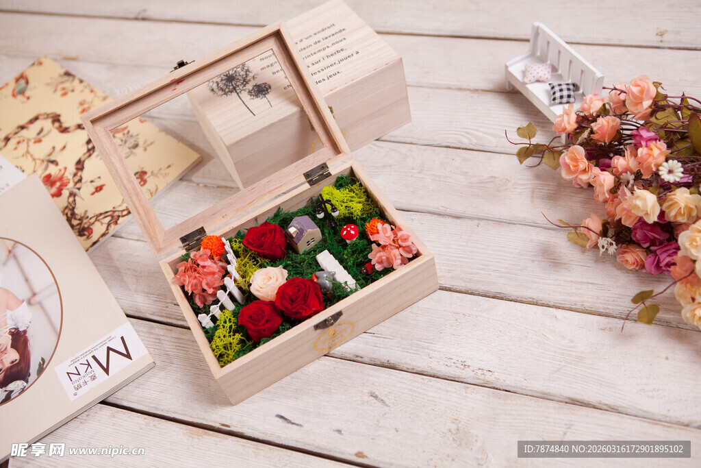工艺品精致木盒鲜花 浪漫氛围