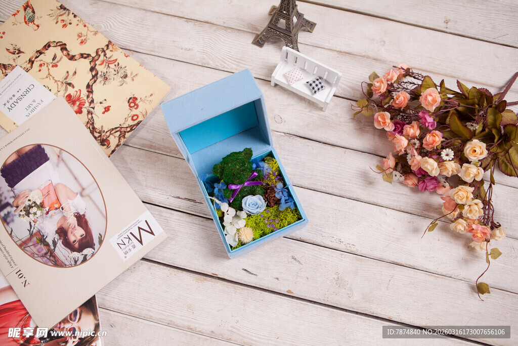 工艺品旅行照片与纪念品展示