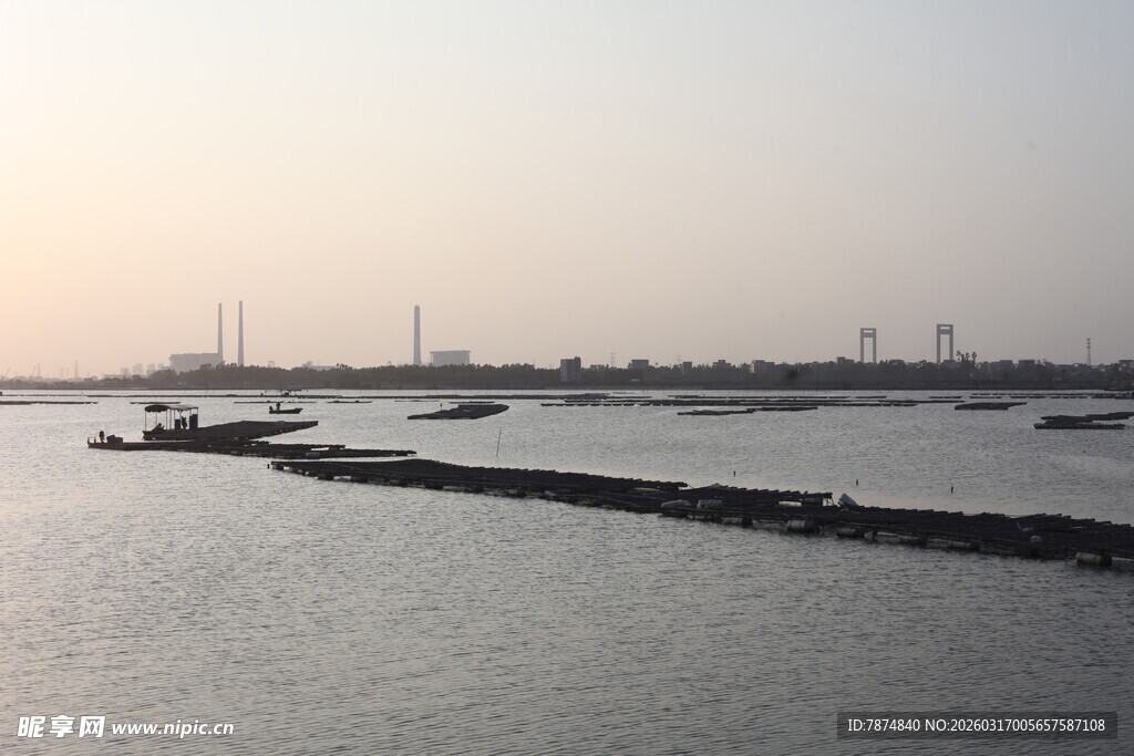 海滨风光 静谧水域景象