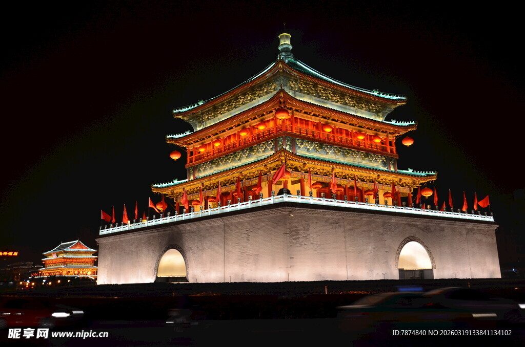 西安钟楼夜景璀璨