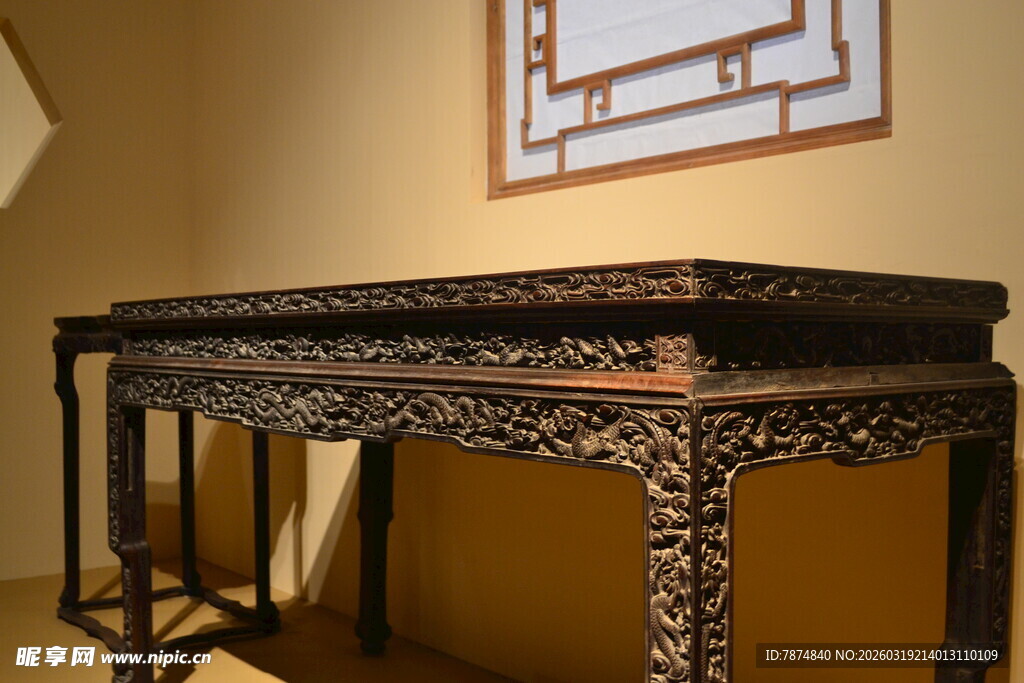 古典雕花中式长桌