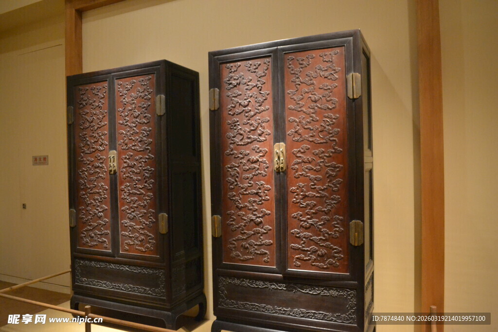 古典中式雕花双立柜