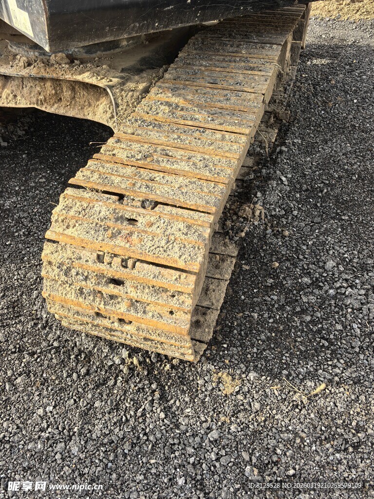 履带式机械的履带特写