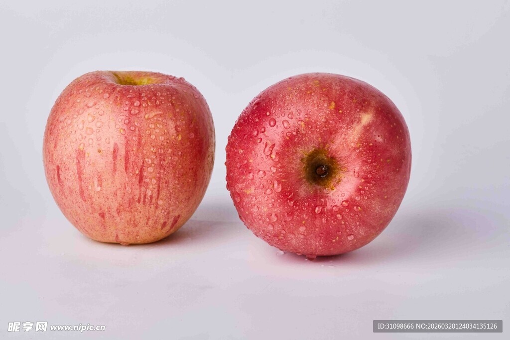 两个红苹果