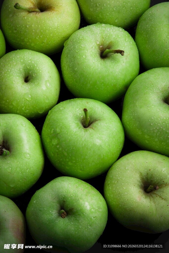 青苹果堆叠特写