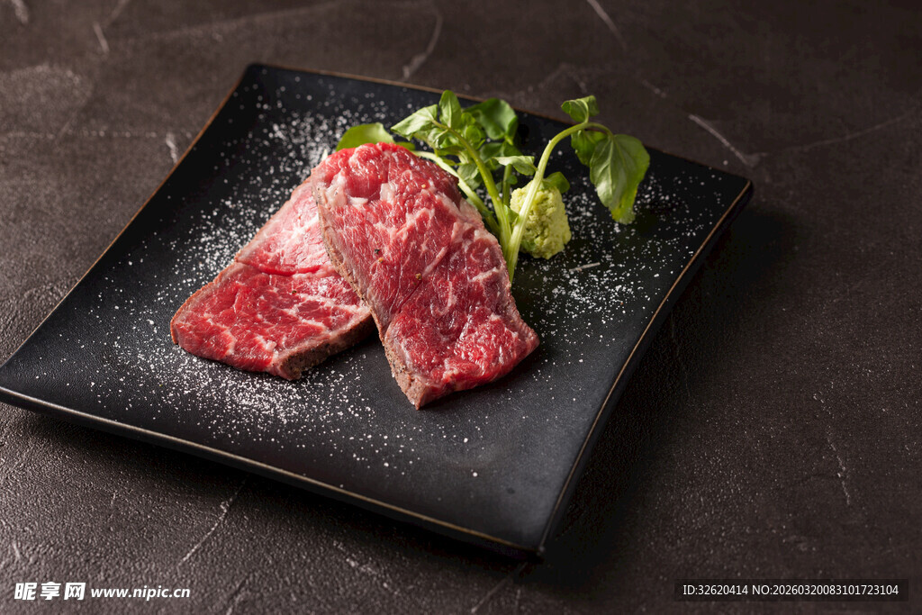 鲜嫩生牛肉片
