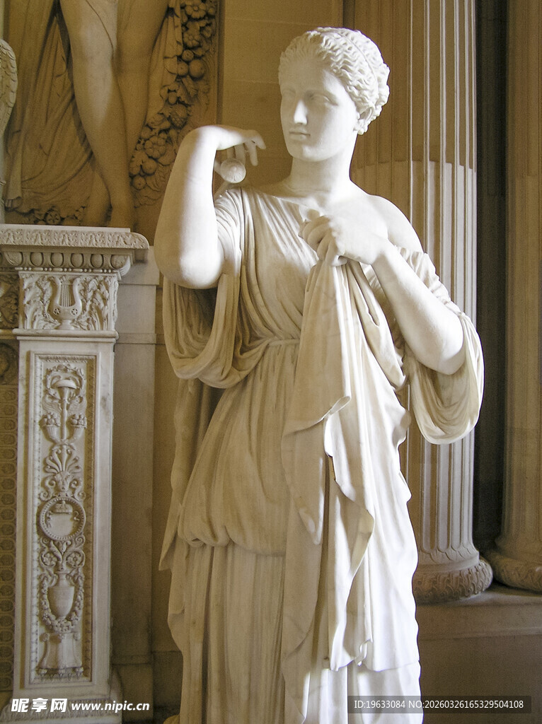 古典女性雕像