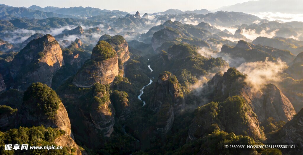 龙川霍山壮丽山峦美景