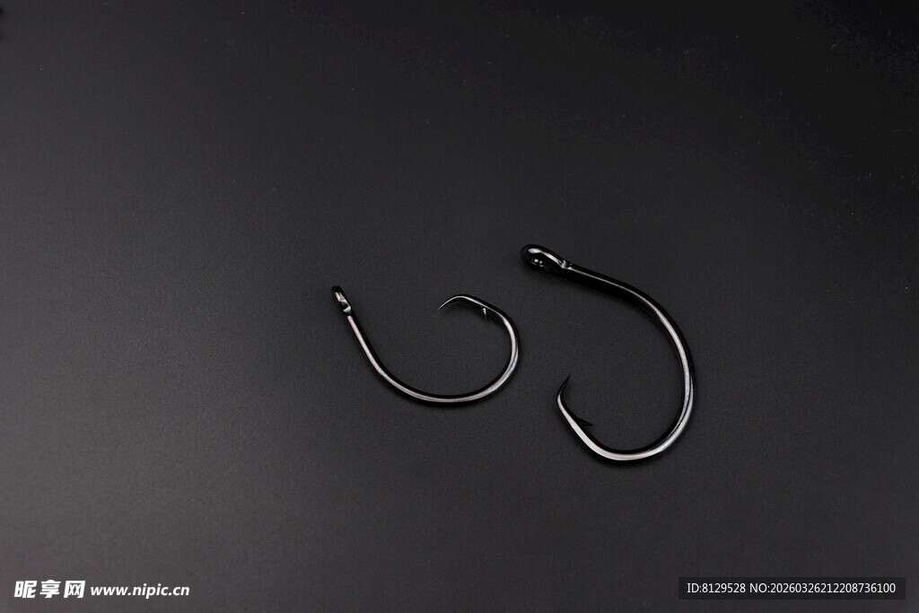 简约金属弯钩耳环