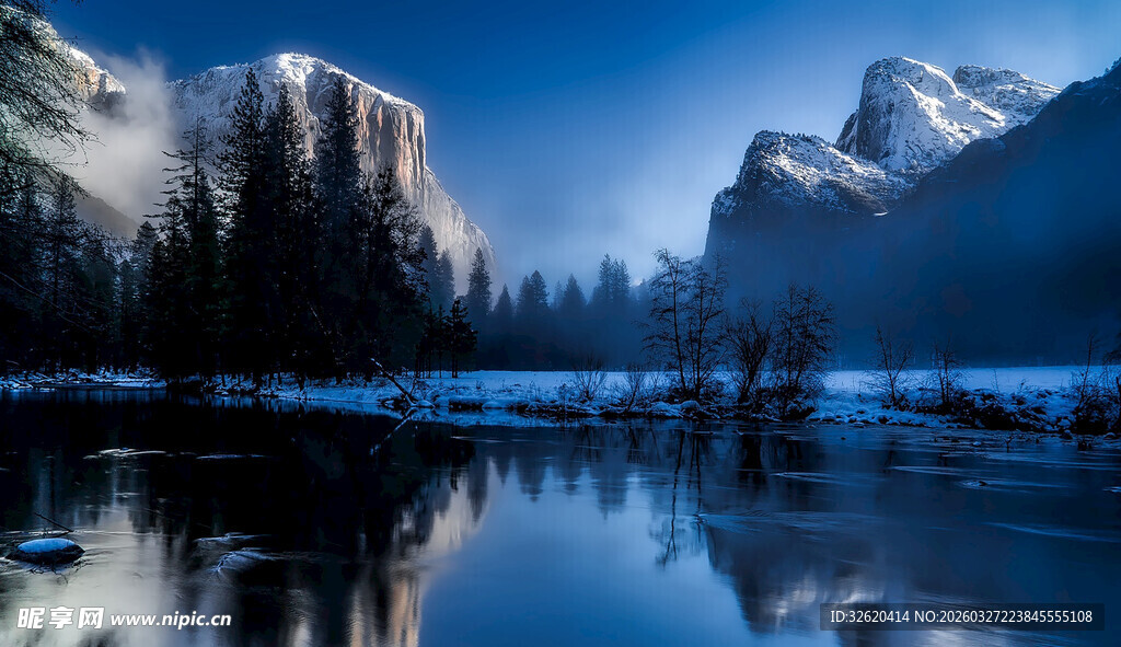 壮丽雪山湖泊自然美景