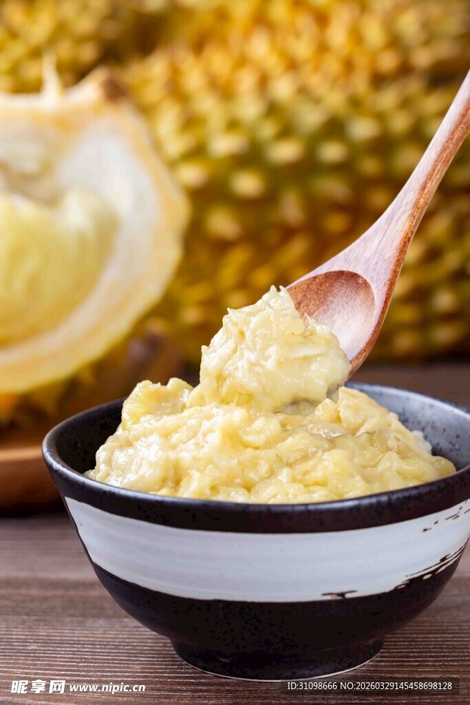 碗中美味榴莲果肉