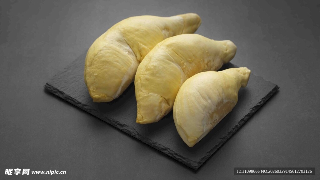 切开的榴莲果肉展示