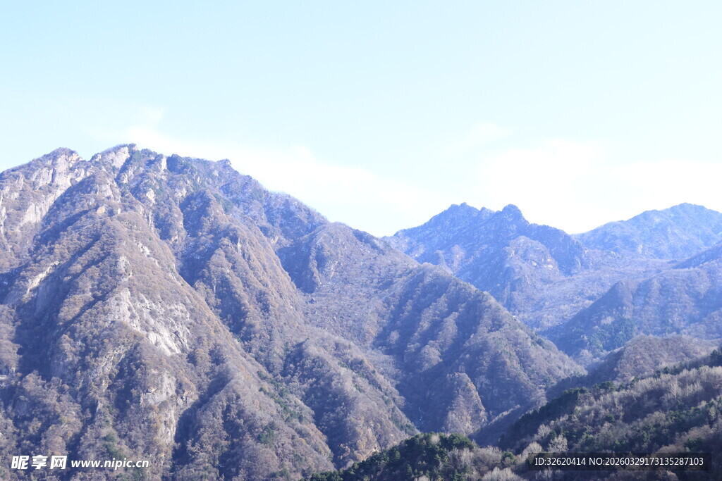 壮丽群山景观
