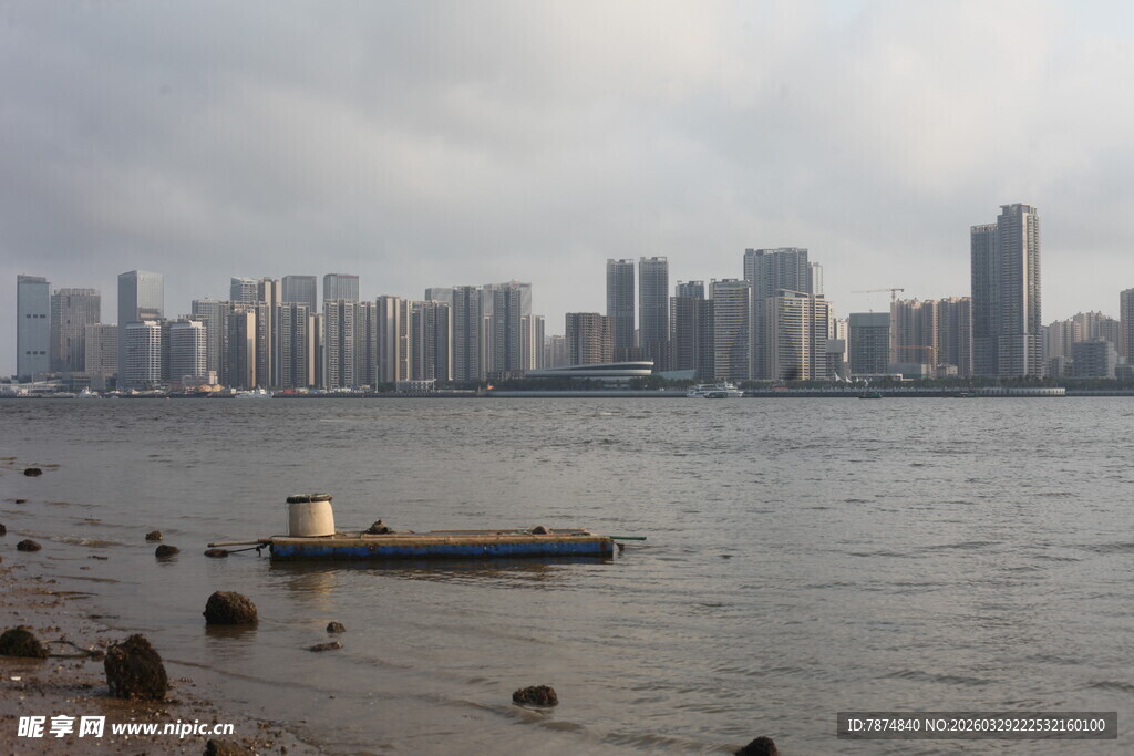 湛江海滨城市天际线景观