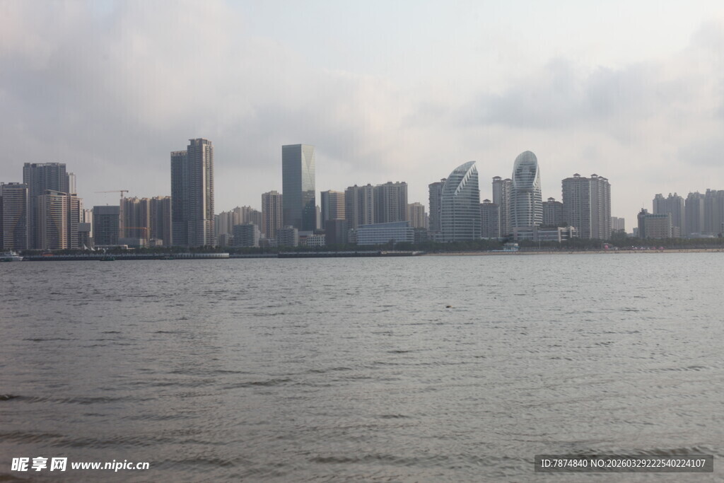 湛江城市滨水天际线景观
