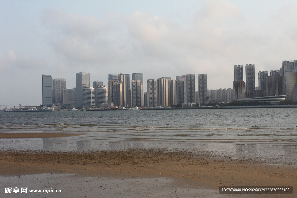 湛江海滨城市天际线景观