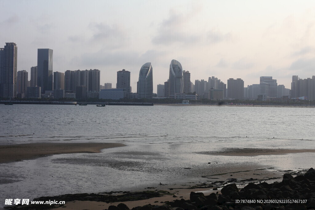 湛江海滨城市天际线景观