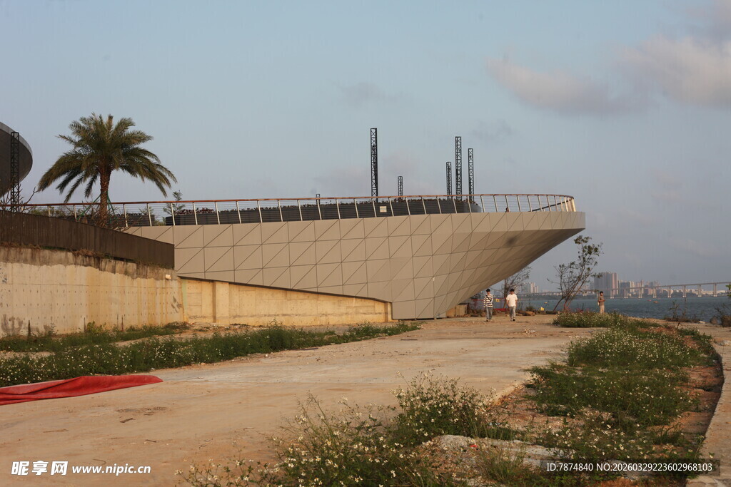 湛江海滨现代建筑景观