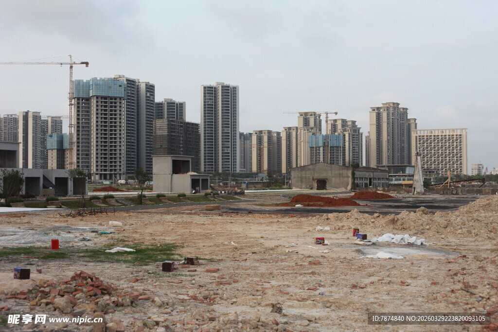 湛江城市中待开发的空地景观