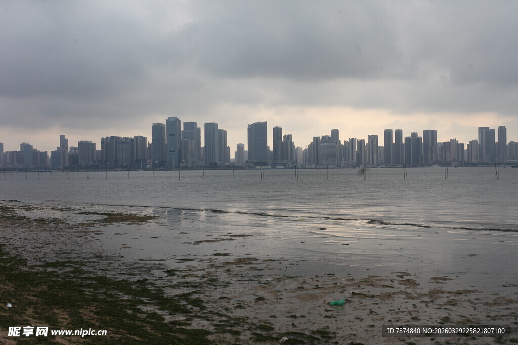湛江海滨城市天际线景观