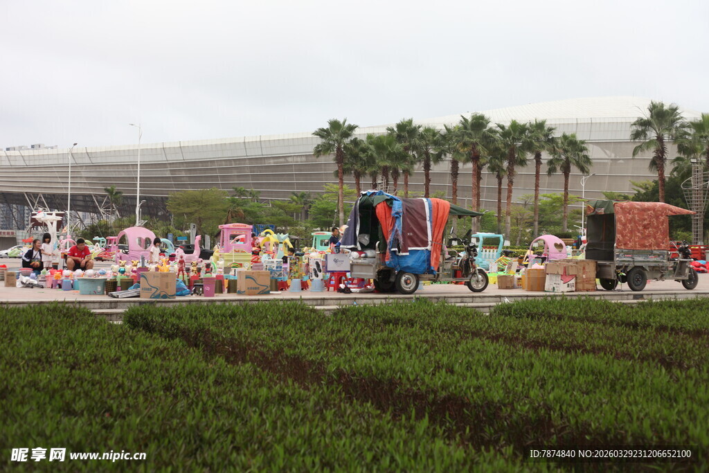 湛江户外多彩游乐设施场景