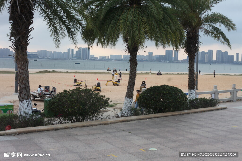 湛江海滨城市的惬意休闲风光