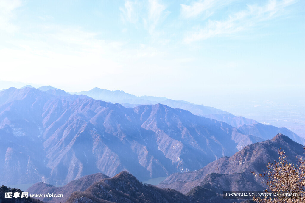 壮丽山峦风景