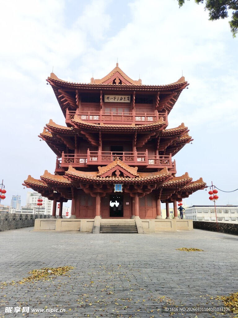 肇庆披云楼背面