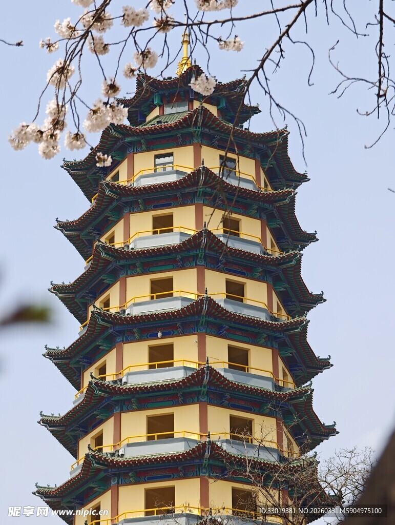 古色古香多层塔楼