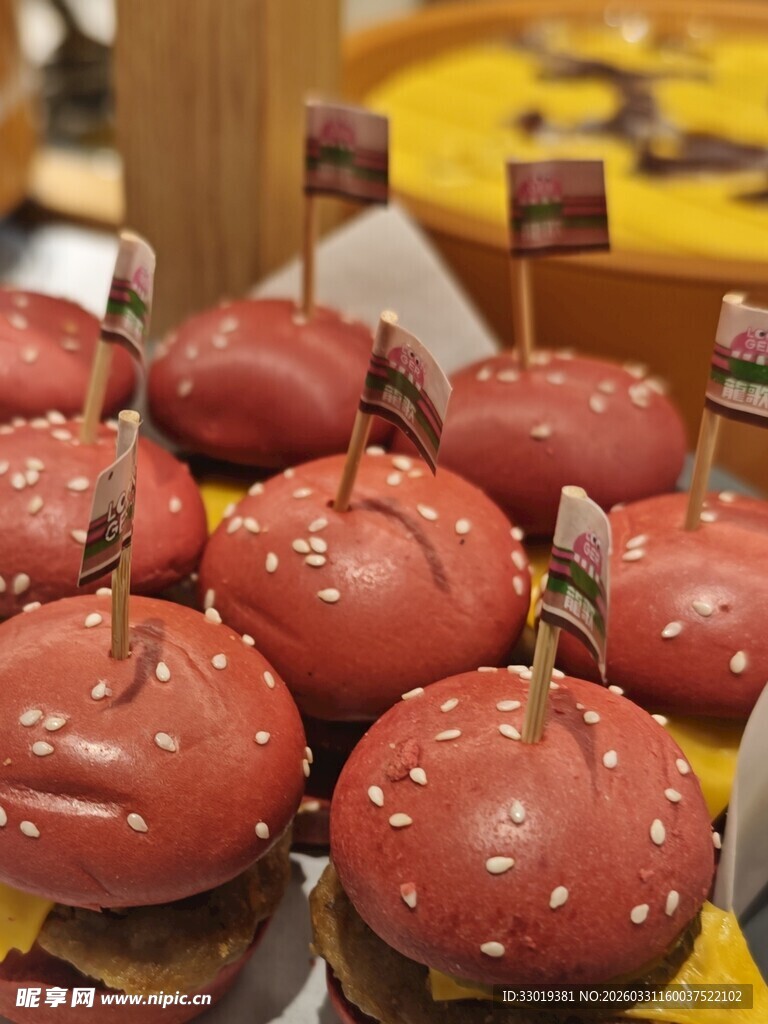 美味红丝绒小甜点