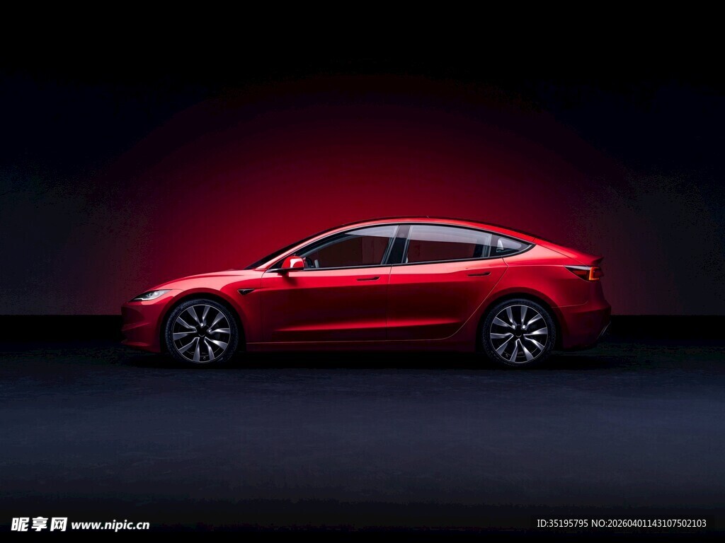 红色炫酷跑车展现动感魅力