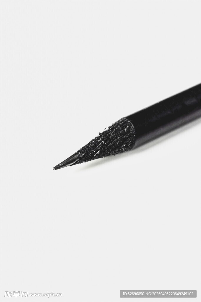 黑色尖头钢笔特写
