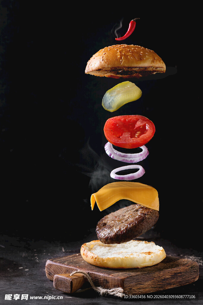 悬浮的美味汉堡食材组合