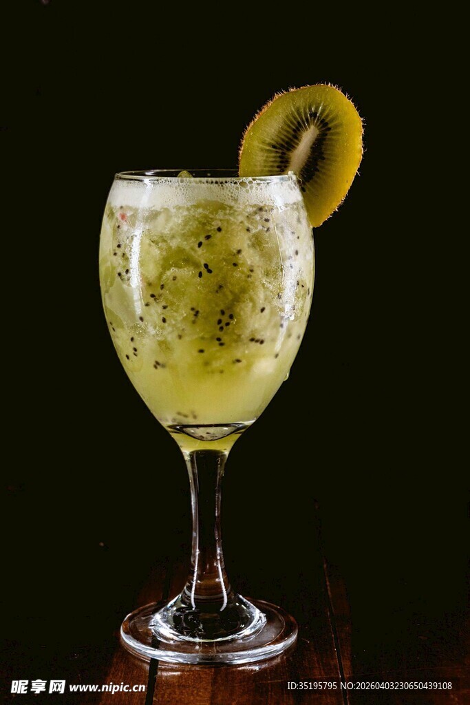 奇异果鸡尾酒清新好滋味