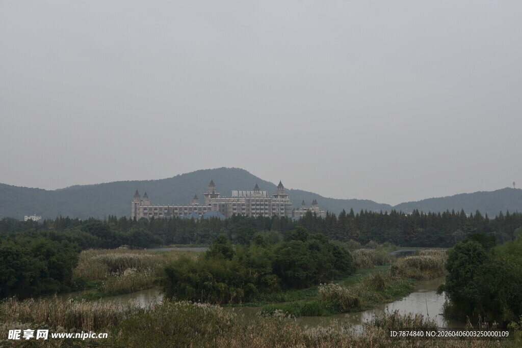 乡村田野自然风光图